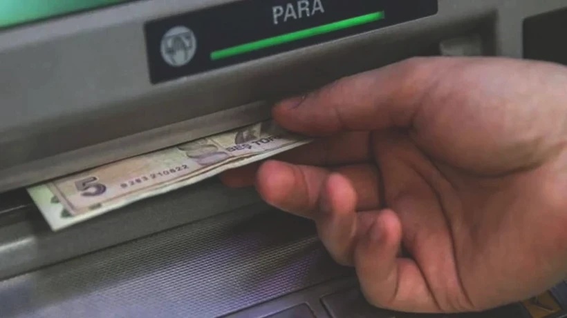 ATM'lerde Yeni Dönem: Para Çekme Limiti Artık Değişti - Resim: 3